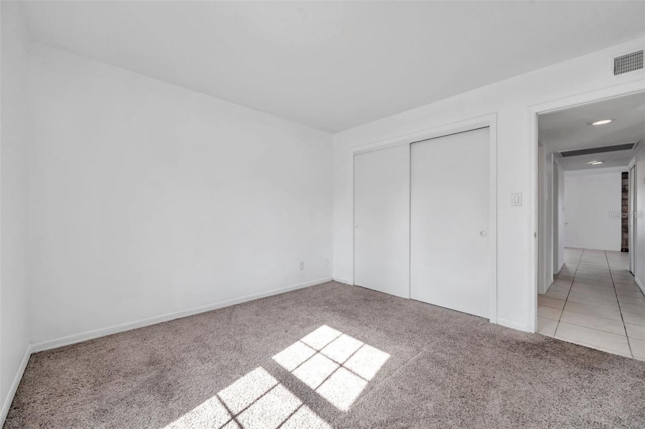 107 Seahorse Drive Se, Unit A, Saint Petersburg, FL 33705 Photo