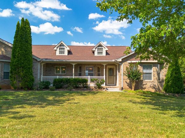 185 Florence Circle, Dandridge, TN 37725
