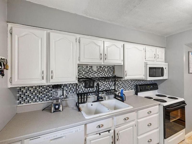 3206 Bexley Drive, Middletown, OH 45042 Photo 16