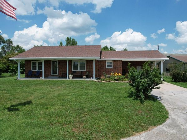 5338 S 210th Road, Pleasant Hope, MO 65725