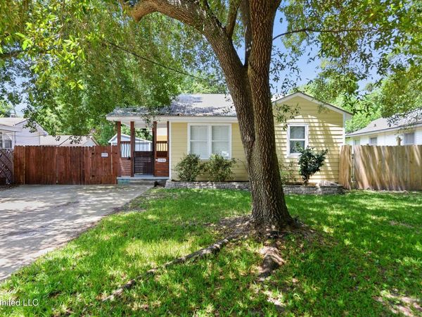 1986 Greater Avenue, Biloxi, MS 39531