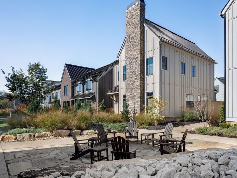 2832 Kobuk Drive, Columbus, OH 43228 Photo 6