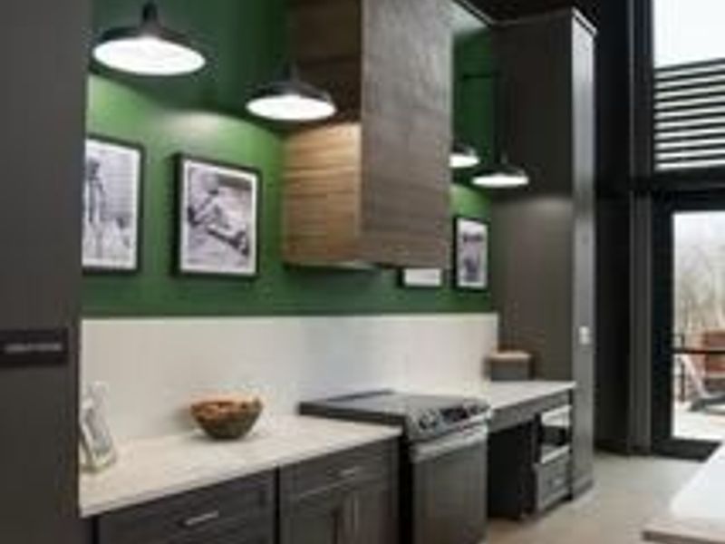 2832 Kobuk Drive, Columbus, OH 43228 Photo 9