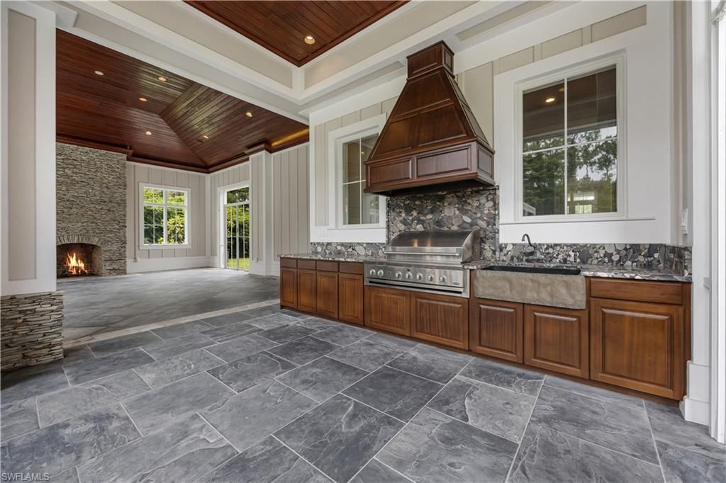 2263 Coach House Ln, Naples, FL 34105 Photo