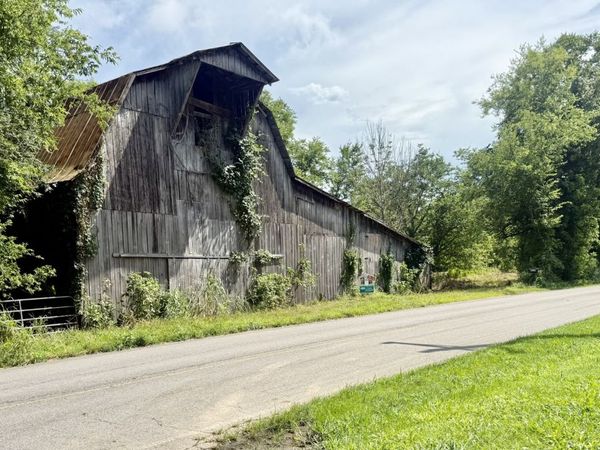 6866 Greenvale Rd, Watertown, TN 37184