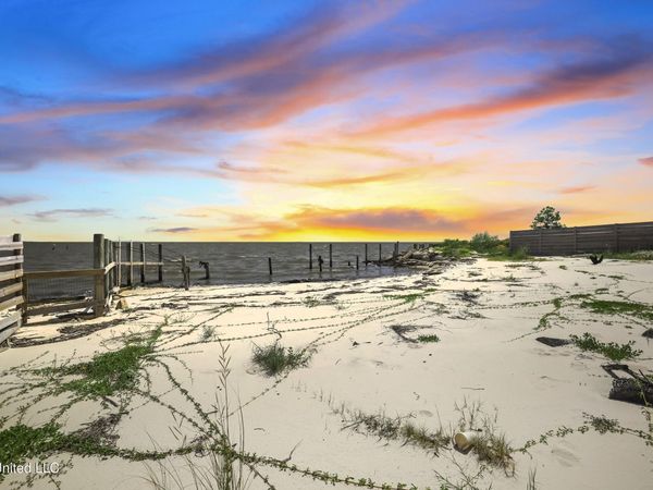 Lot 31 Belle Fontaine Drive, Ocean Springs, MS 39564