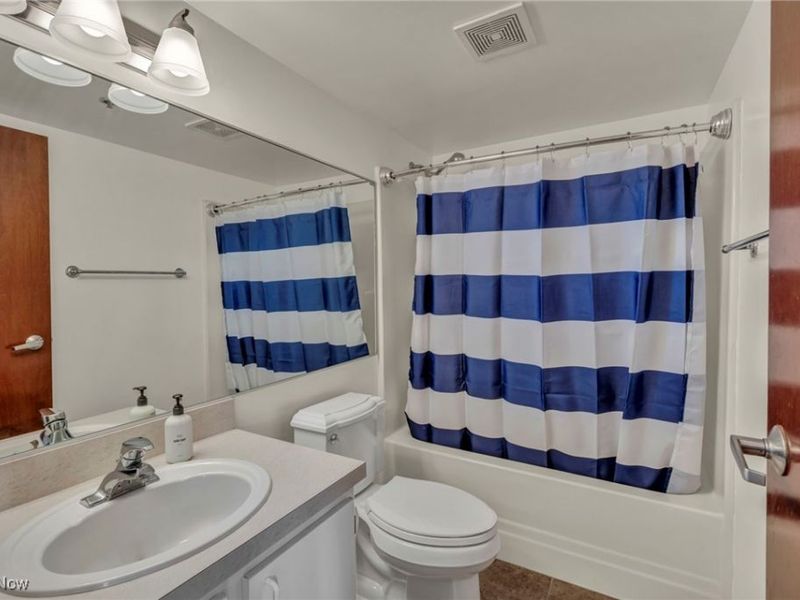 1133 W 9th Street, Unit 412, Cleveland, OH 44113 Photo 22