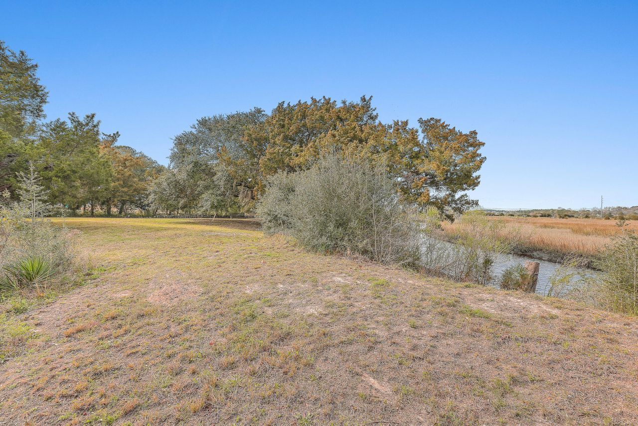 550 Towles Crossing Drive Photo 16