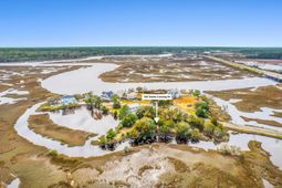 550 Towles Crossing Drive photo 4