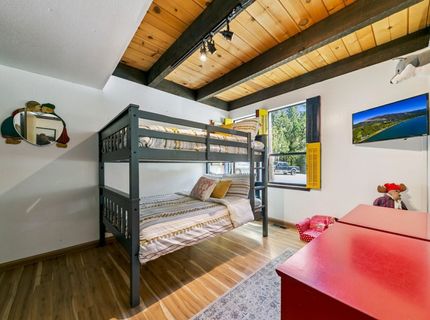 1001 Commonwealth Drive, Kings Beach, CA 96143 Photo