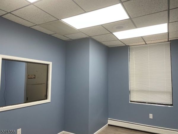702 N Broad St, Elizabeth, NJ 07208