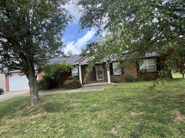 233 Savannah Drive, Nicholasville, KY 40356