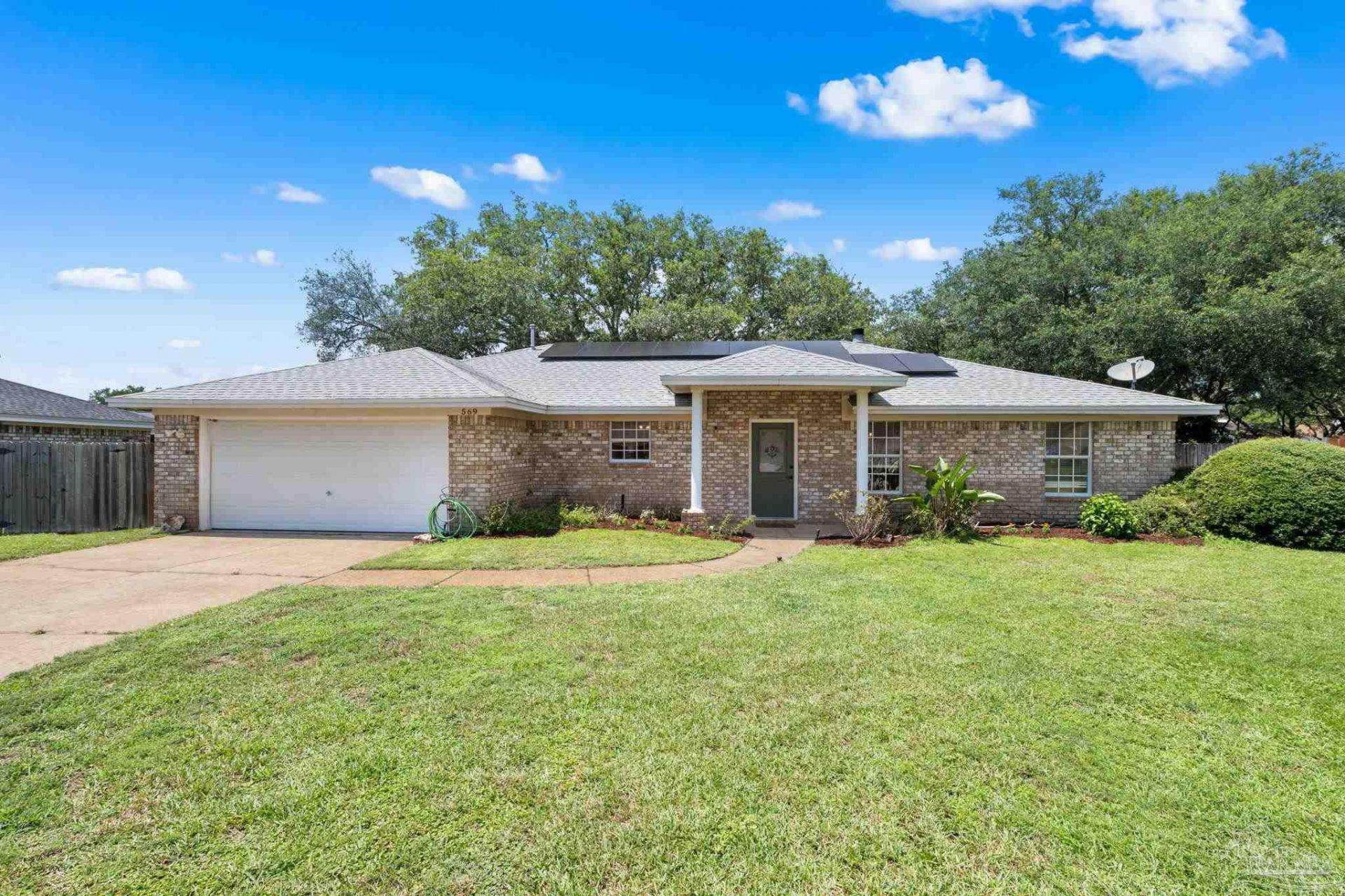 569 Tarkiln Oak Cir, Pensacola, FL 32506 Main Photo