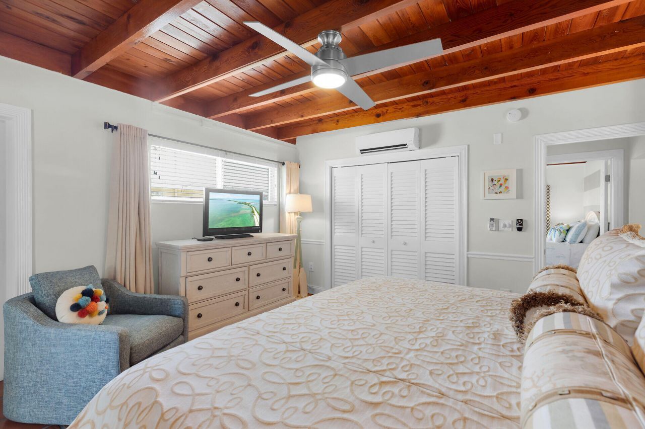 351 5th Street, Key Colony, FL 33051 Photo