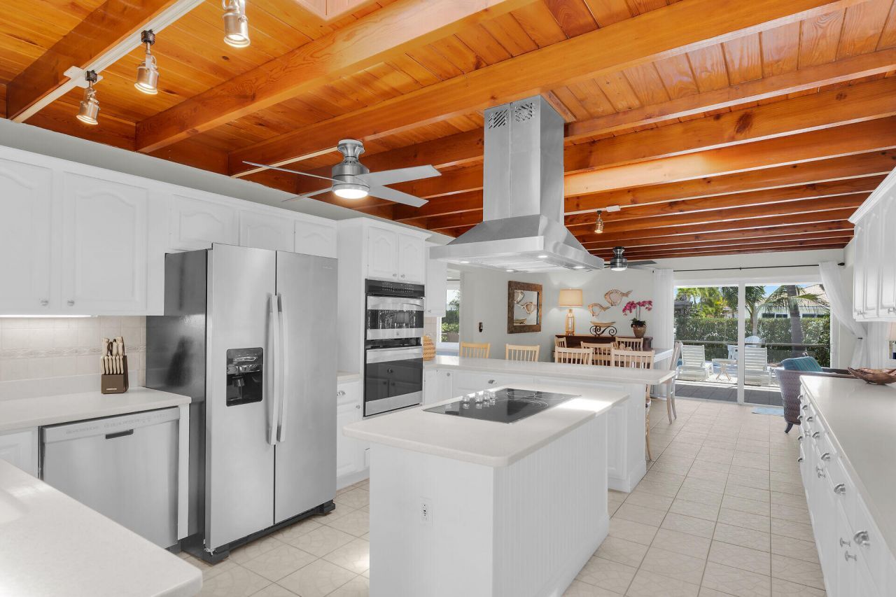 351 5th Street, Key Colony, FL 33051 Photo