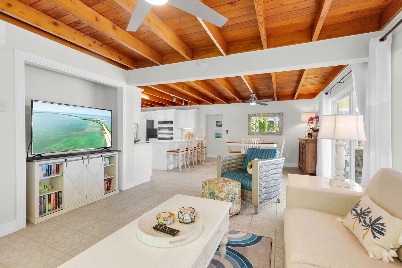 351 5th Street, Key Colony, FL 33051 Photo