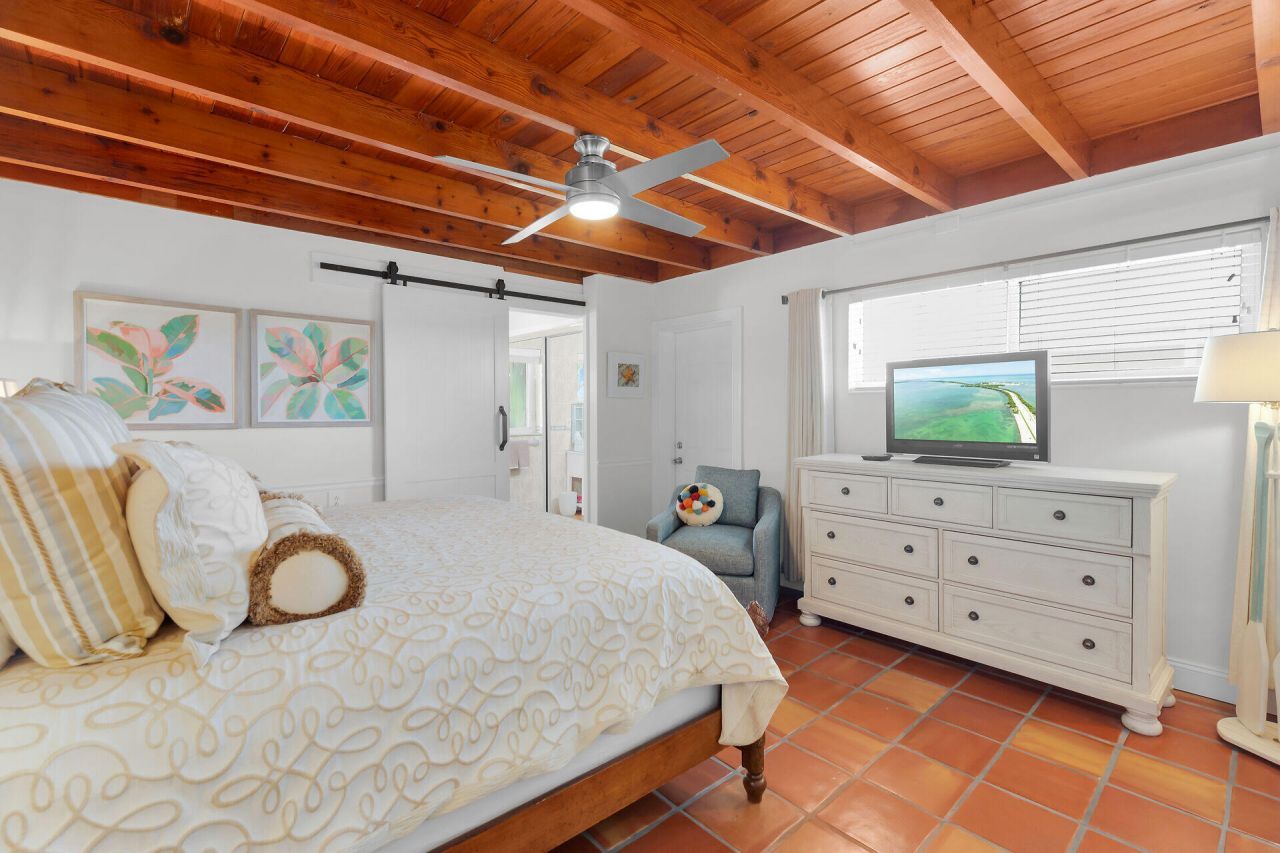 351 5th Street, Key Colony, FL 33051 Photo