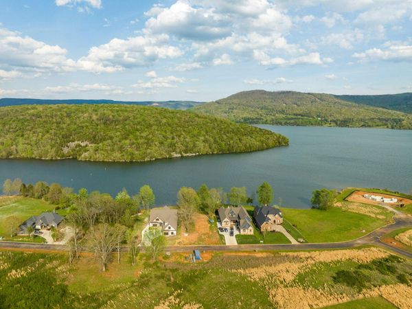 175 Edgewater Way, Jasper, TN 37347