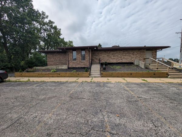 3437 Airport Road, Portage, IN 46368