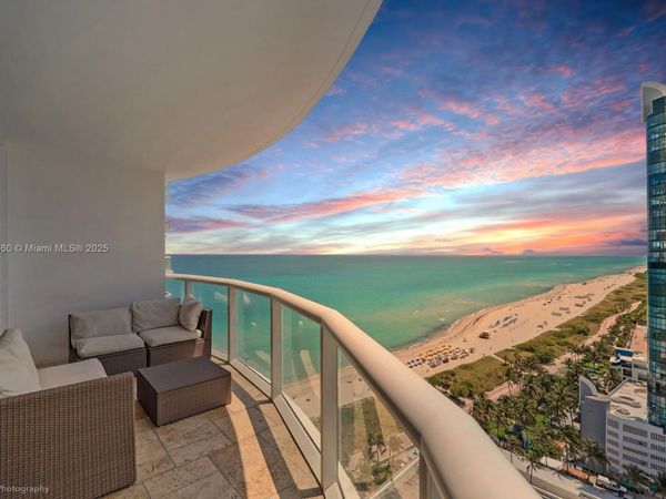 6365 Collins Ave, Unit 2206, Miami Beach, FL 33141