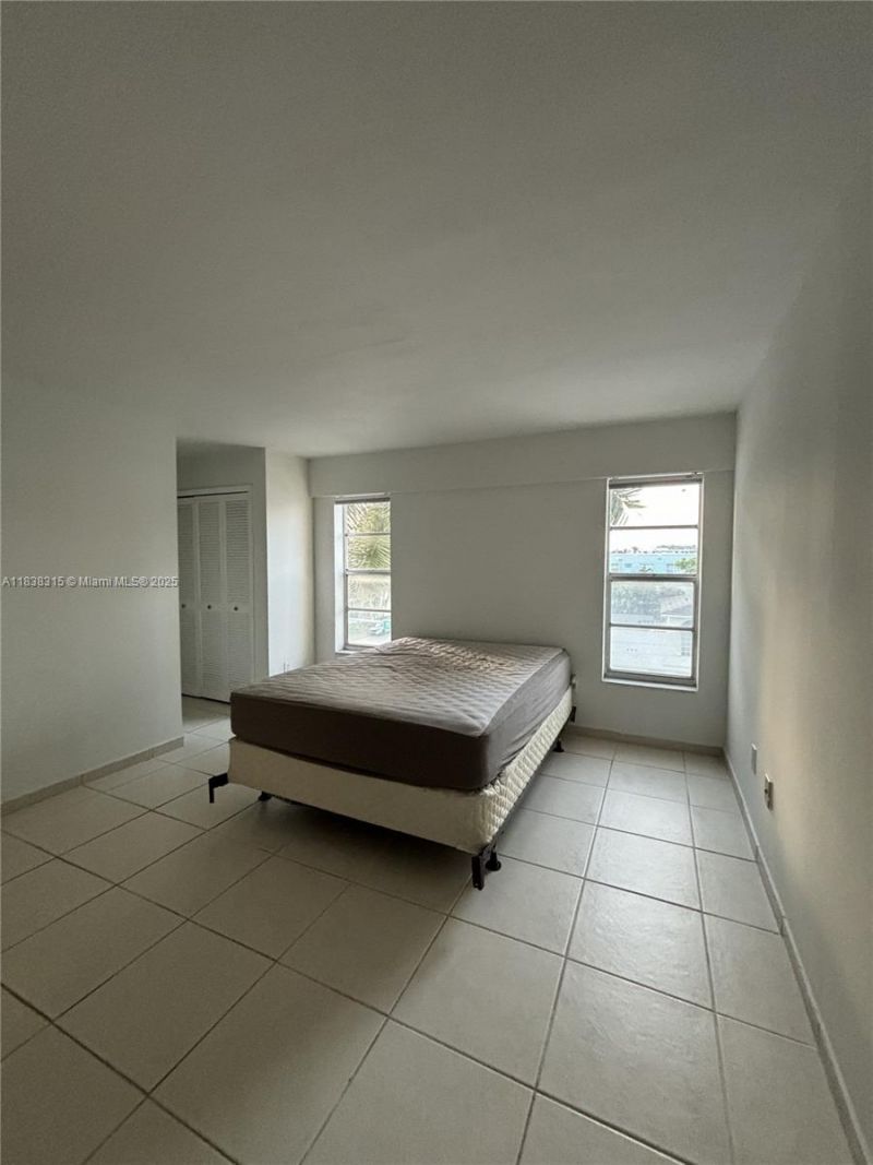 1455 West Ave, Unit 403, Miami Beach, FL 33139 Photo