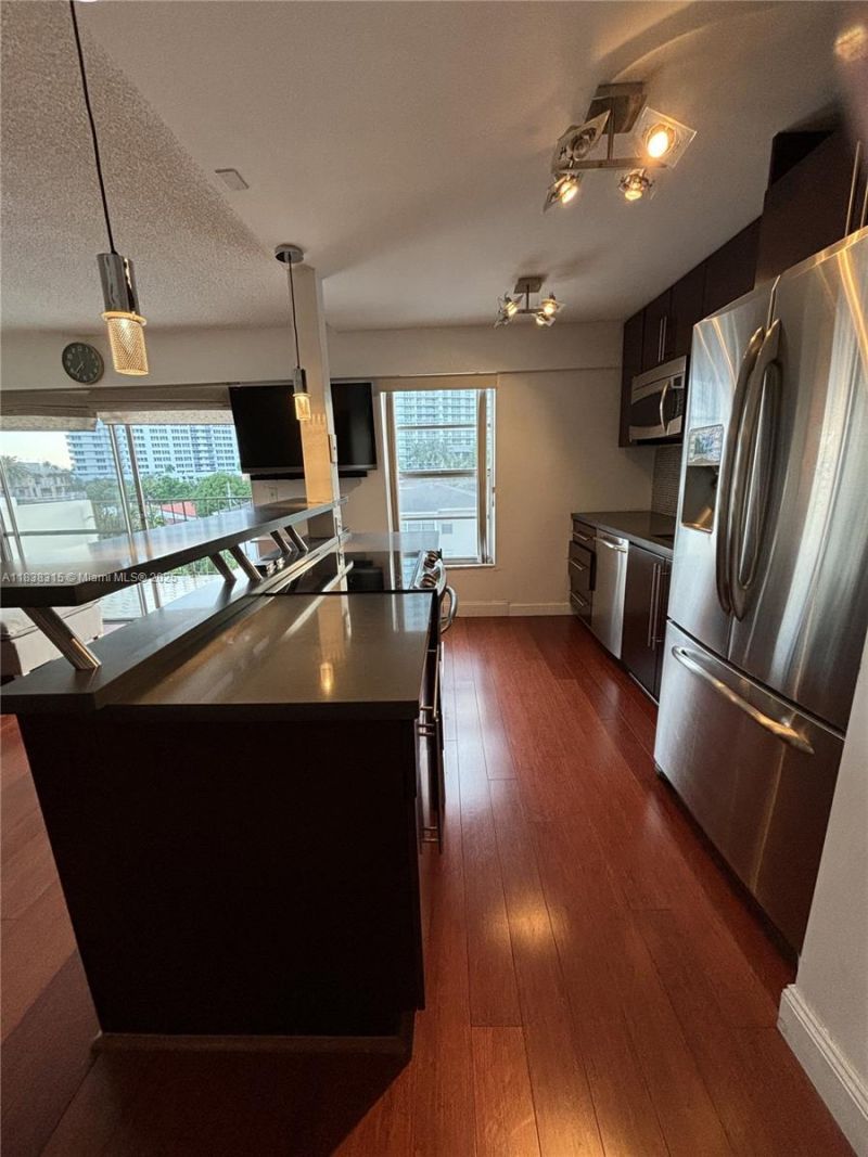 1455 West Ave, Unit 403, Miami Beach, FL 33139 Photo