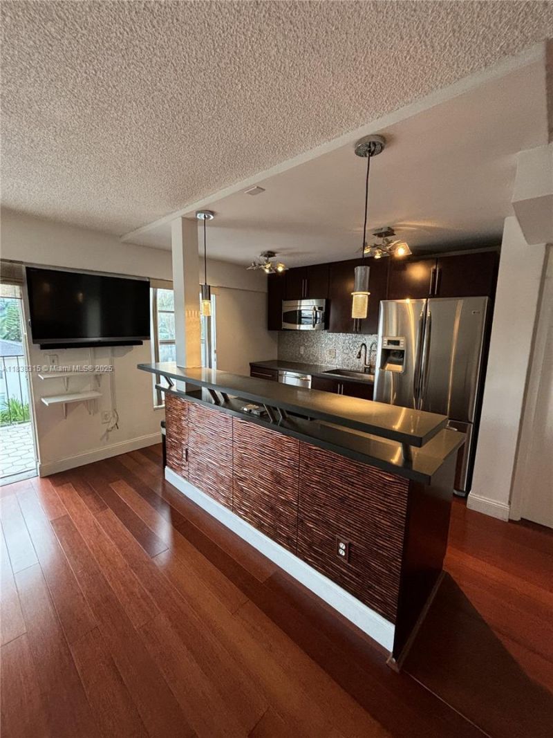 1455 West Ave, Unit 403, Miami Beach, FL 33139 Photo