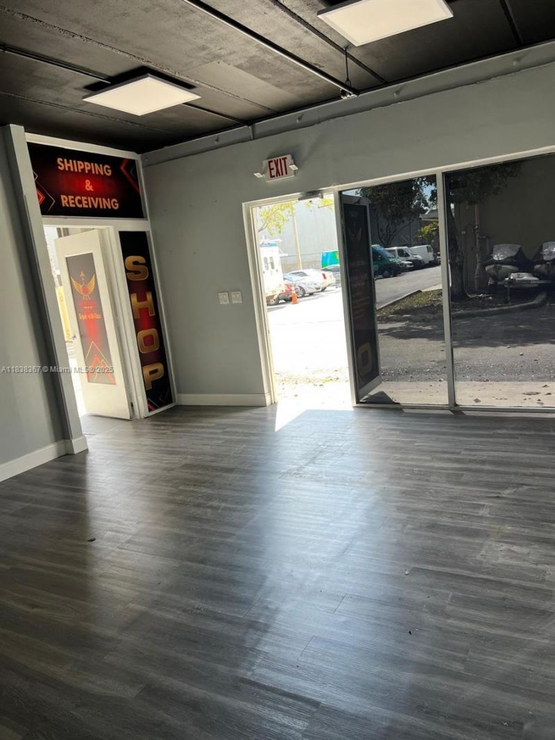 10601 NW 122nd St, Unit 29, Medley, FL 33178 Photo