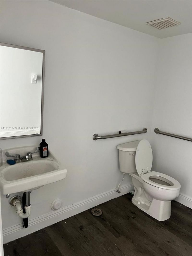 10601 NW 122nd St, Unit 29, Medley, FL 33178 Photo