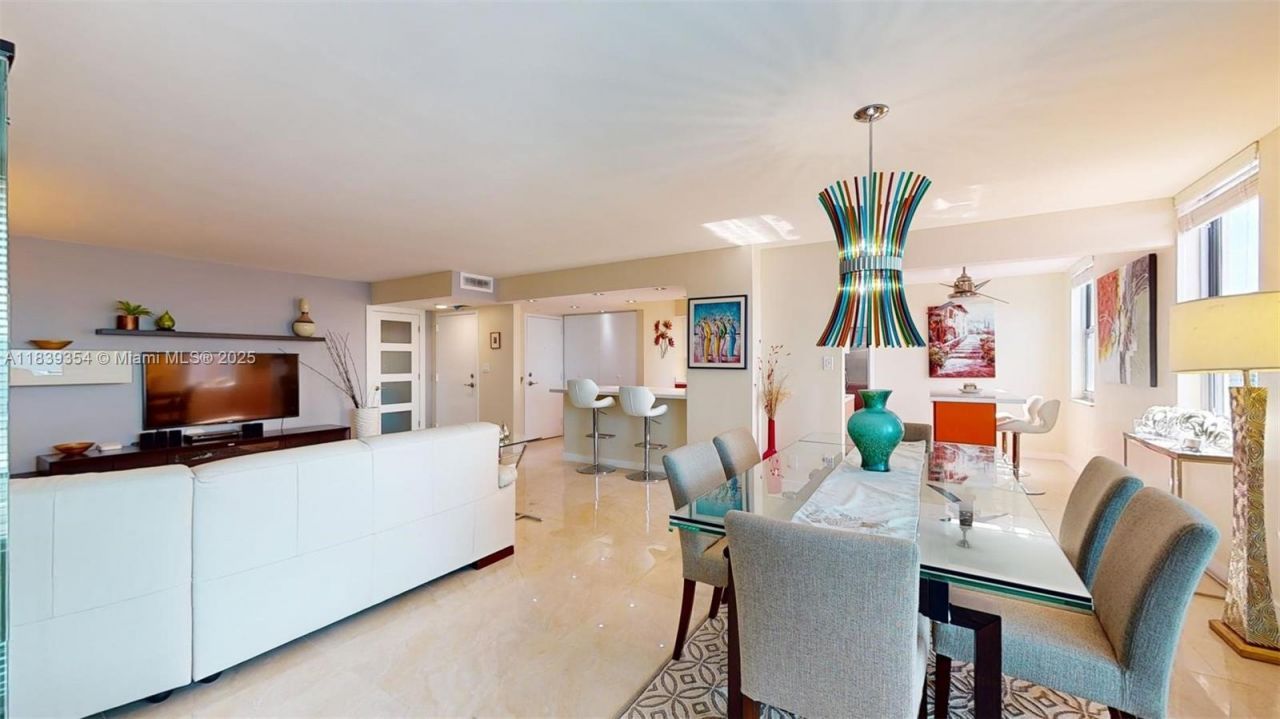 1912 S Ocean Dr, Unit 12C, Hallandale Beach, FL 33009 Photo