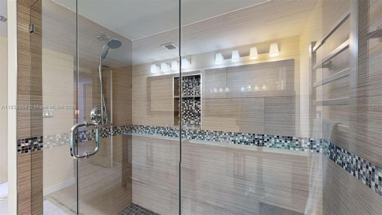 1912 S Ocean Dr, Unit 12C, Hallandale Beach, FL 33009 Photo