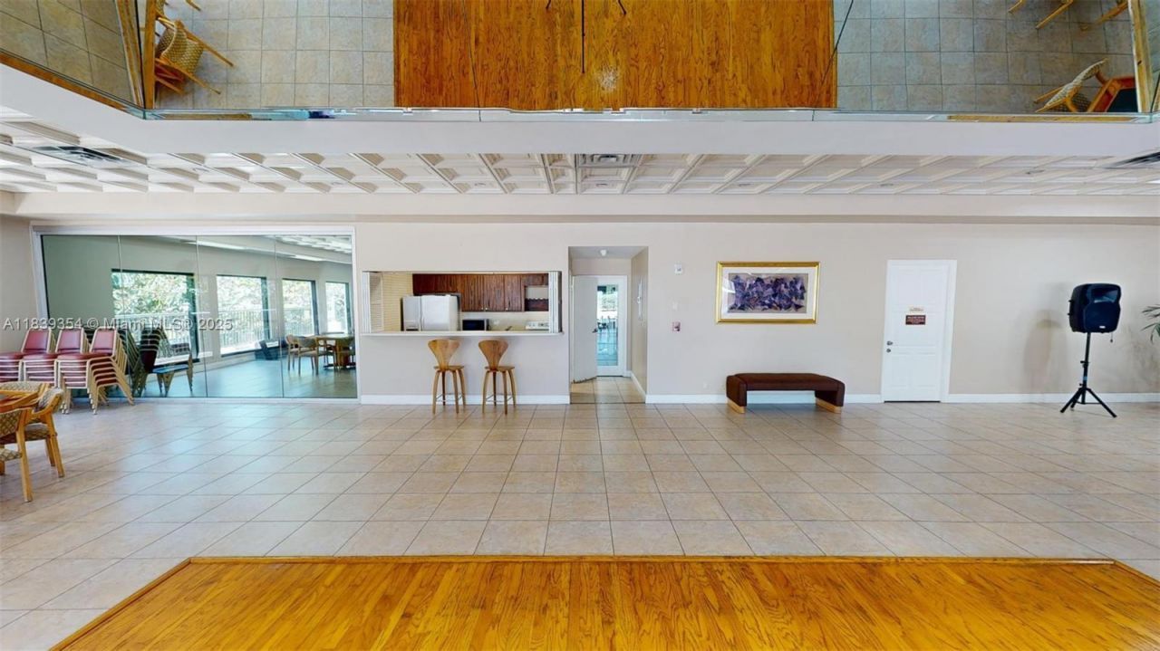 1912 S Ocean Dr, Unit 12C, Hallandale Beach, FL 33009 Photo