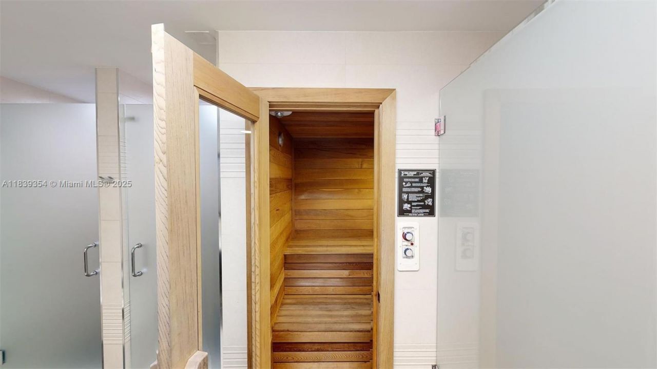 1912 S Ocean Dr, Unit 12C, Hallandale Beach, FL 33009 Photo