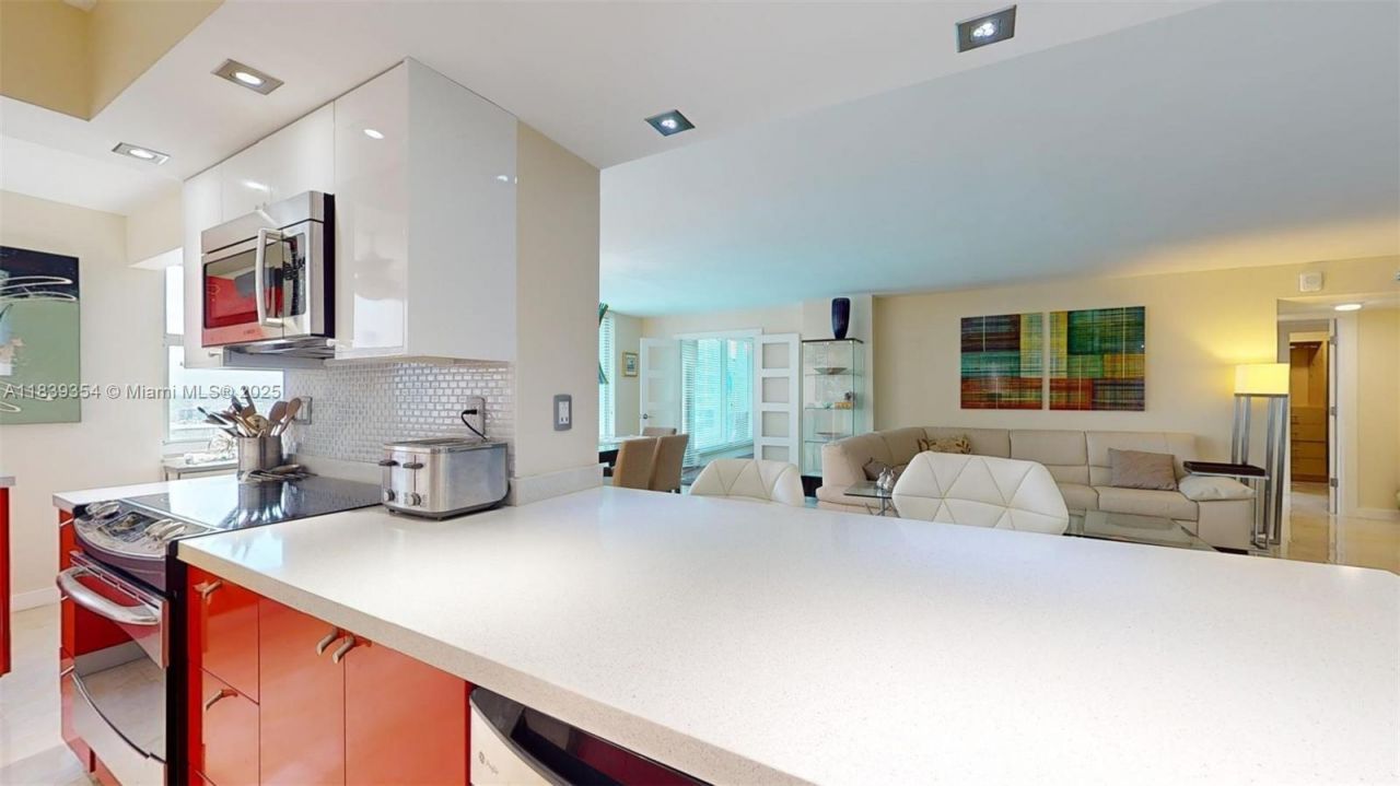 1912 S Ocean Dr, Unit 12C, Hallandale Beach, FL 33009 Photo