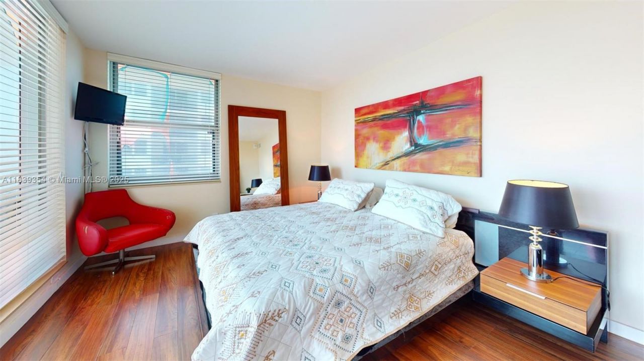 1912 S Ocean Dr, Unit 12C, Hallandale Beach, FL 33009 Photo