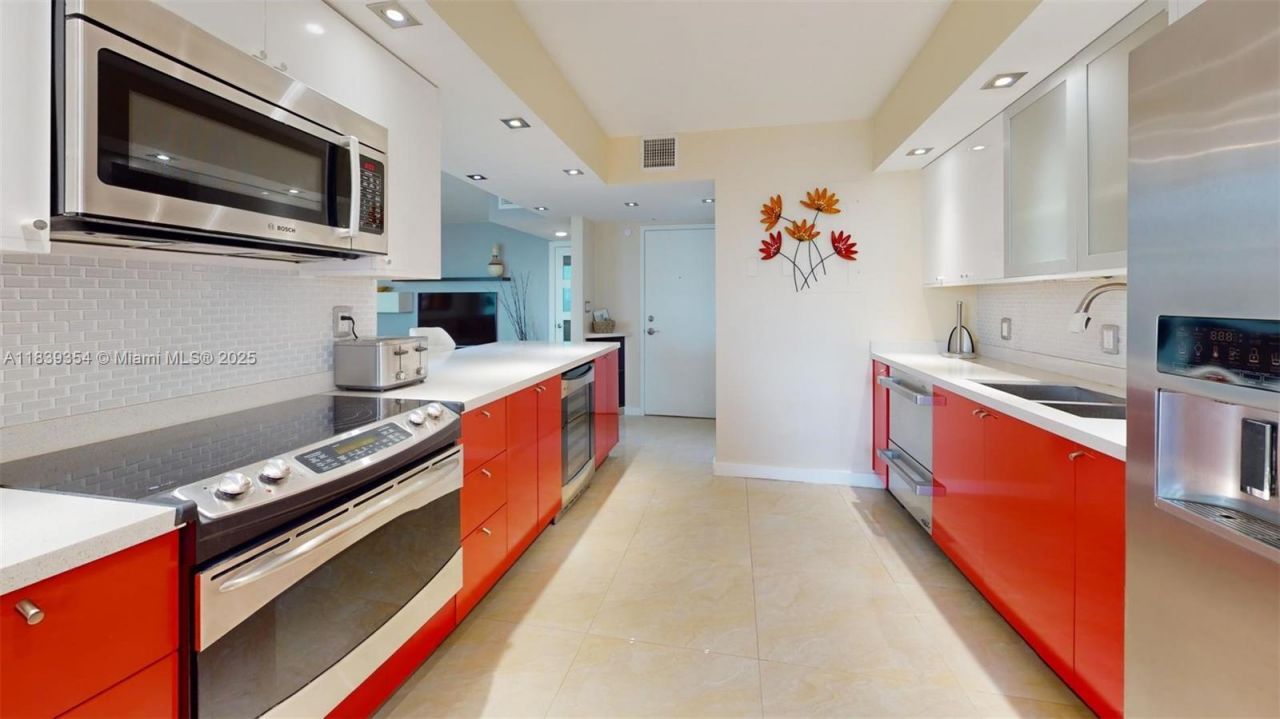 1912 S Ocean Dr, Unit 12C, Hallandale Beach, FL 33009 Photo