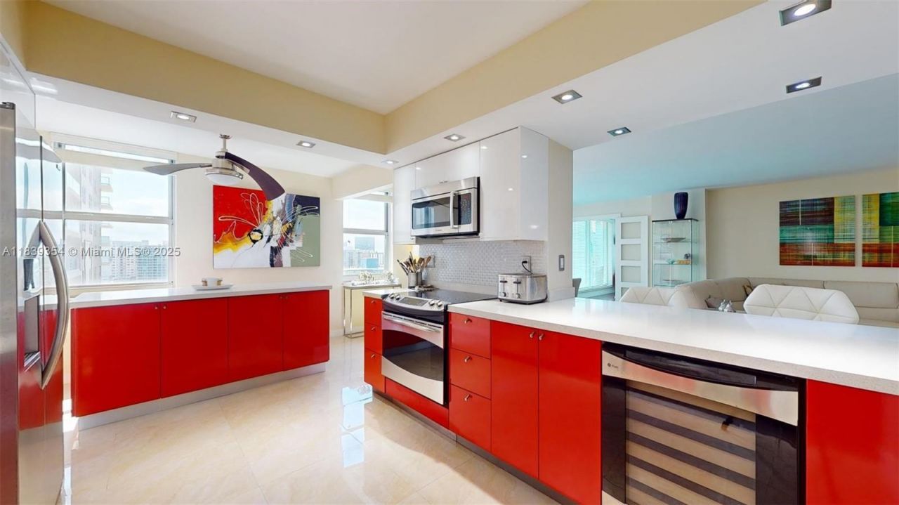 1912 S Ocean Dr, Unit 12C, Hallandale Beach, FL 33009 Photo