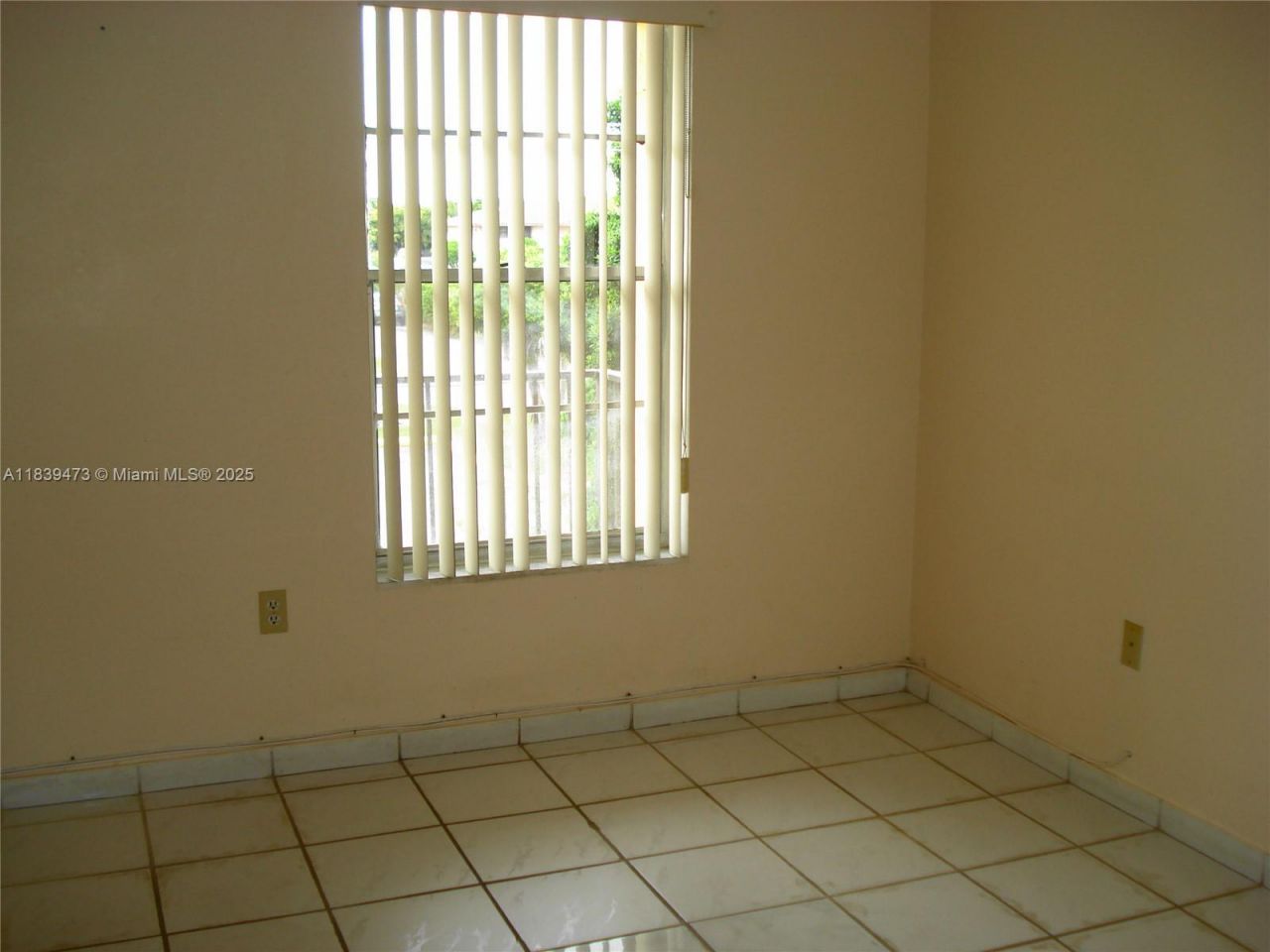 5755 W 20 Ave, Unit 206, Hialeah, FL 33012 Photo