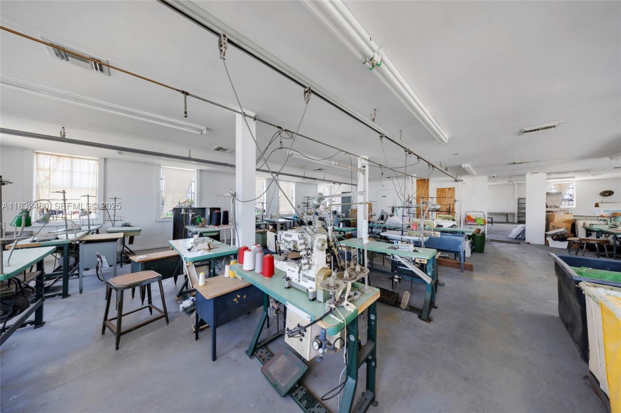 1730 W Flagler St, Miami, FL 33135 Photo