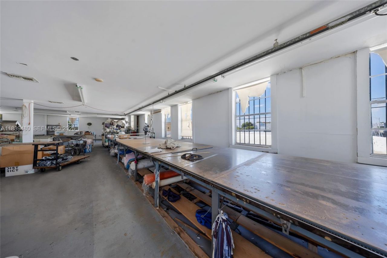 1730 W Flagler St, Miami, FL 33135 Photo