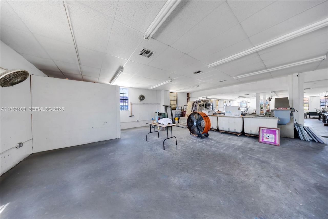 1730 W Flagler St, Miami, FL 33135 Photo