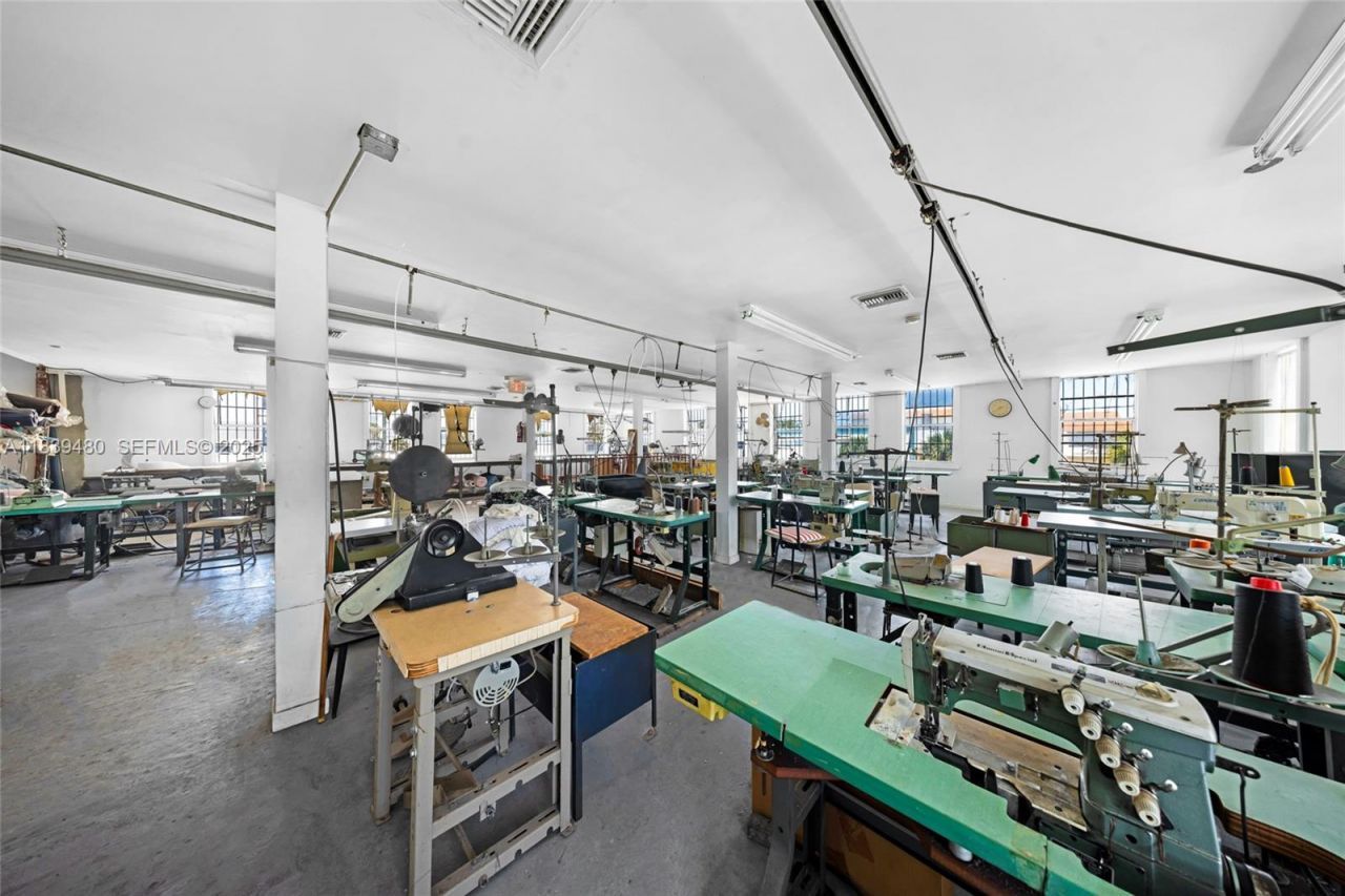 1730 W Flagler St, Miami, FL 33135 Photo