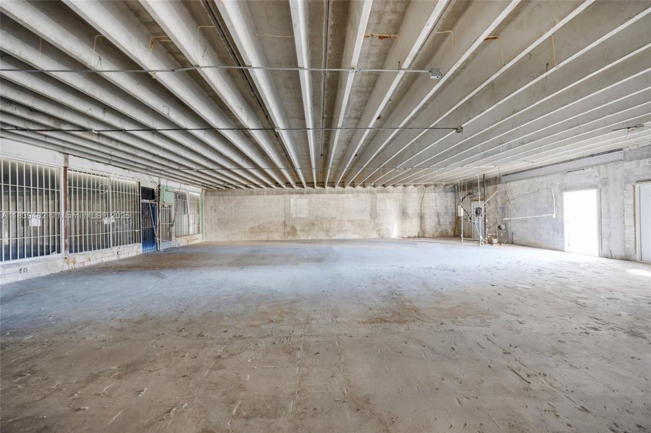 1554 W Flagler St, Miami, FL 33135 Photo