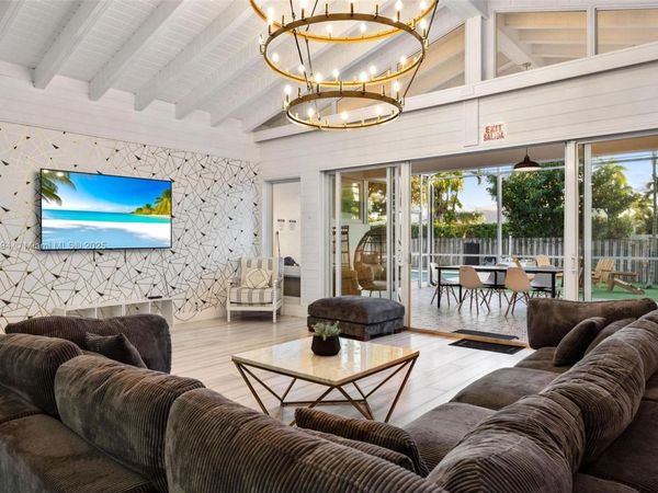 1240 Jefferson St, Hollywood, FL 33019