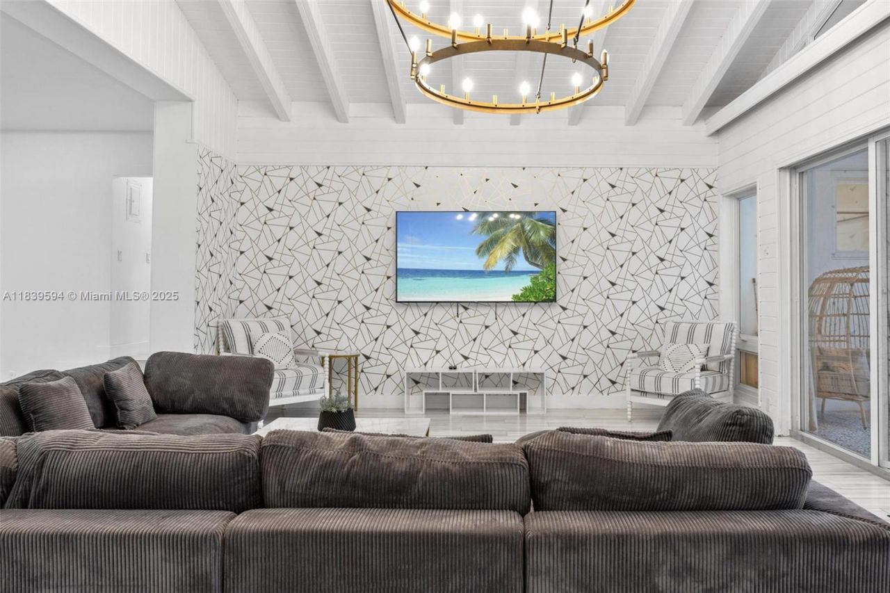 1240 Jefferson St, Hollywood, FL 33019 Photo