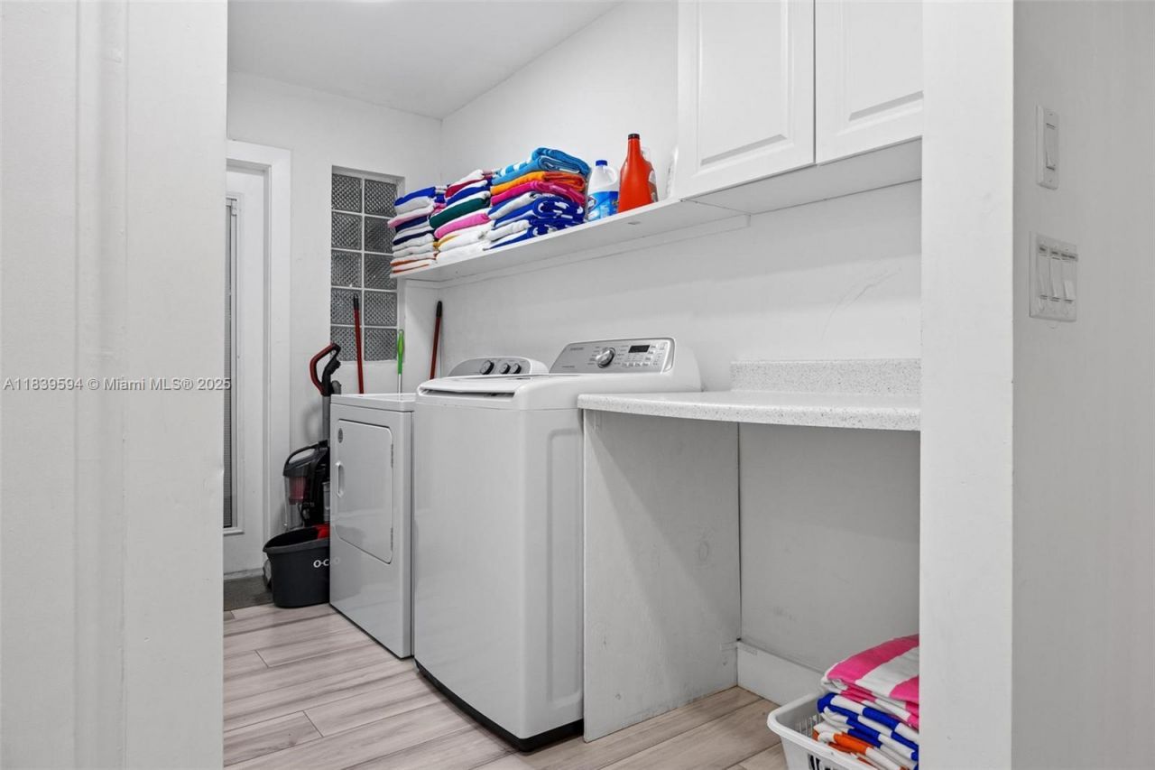 1240 Jefferson St, Hollywood, FL 33019 Photo