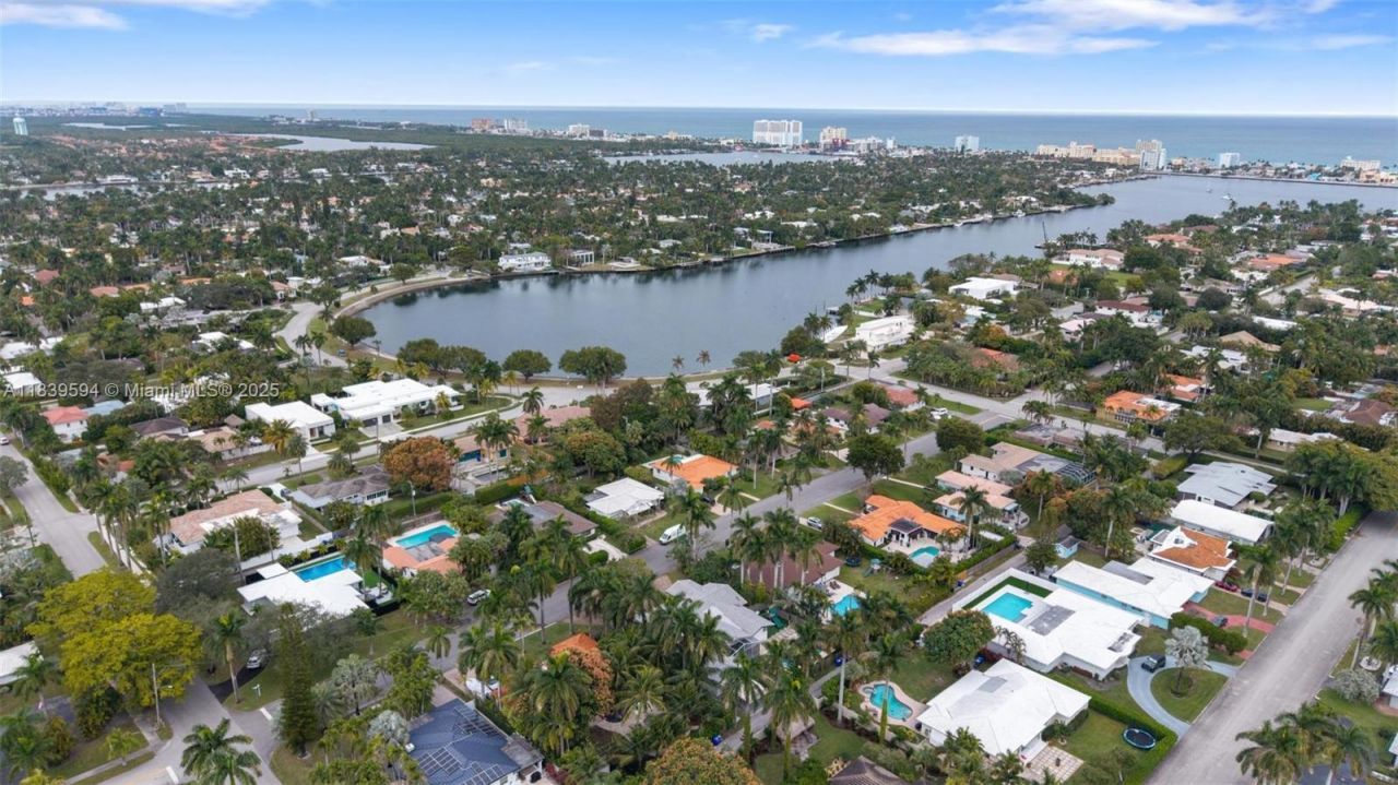 1240 Jefferson St, Hollywood, FL 33019 Photo