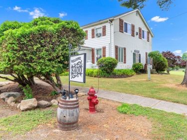 8400 Haight Road, Barker, NY 14012