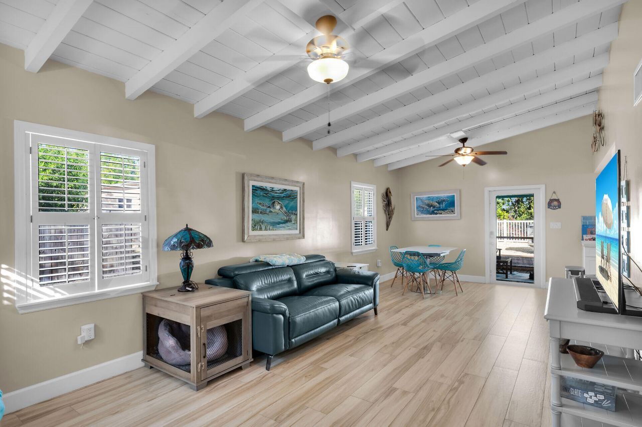 28 Tarpon Avenue, Key Largo, FL 33037 Photo