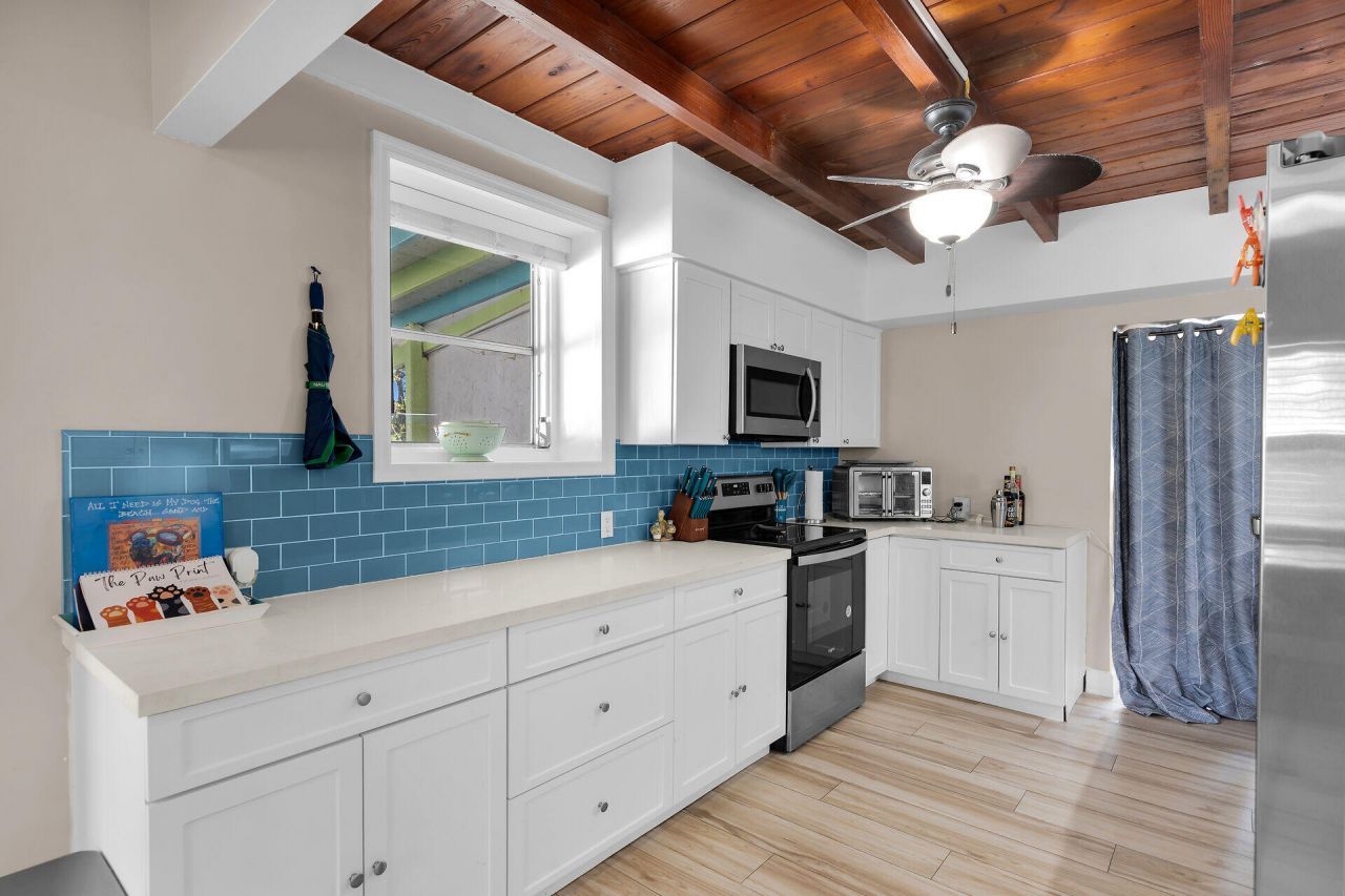 28 Tarpon Avenue, Key Largo, FL 33037 Photo